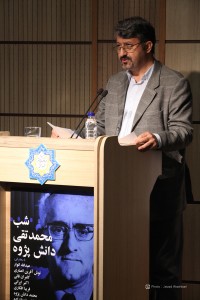 اکبر ایرانی